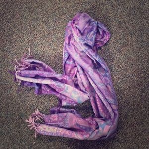 Purple paisley pashmina scarf